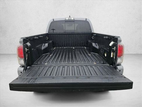 Used 2021 Toyota Tacoma TRD Off-Road image 18