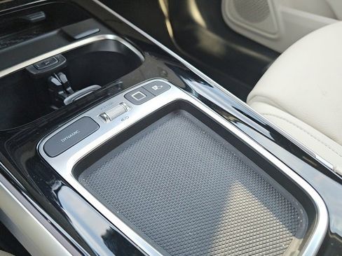 Certified 2025 Mercedes-Benz GLB 250 4MATIC image 20