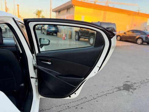 Used 2017 Toyota Yaris iA image 24