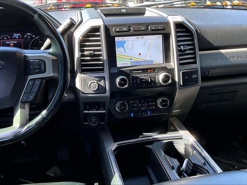 Used 2021 Ford F350 Platinum image 6