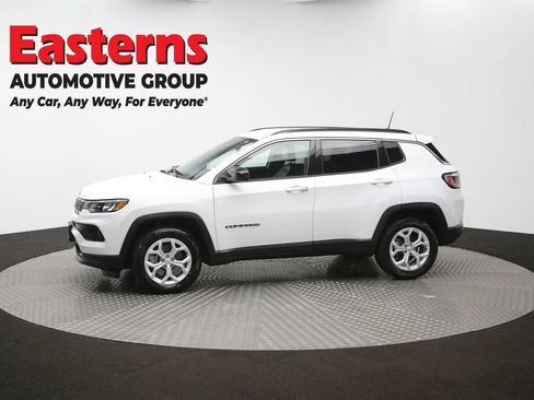 Used 2024 Jeep Compass Latitude AWD/4WD image 53