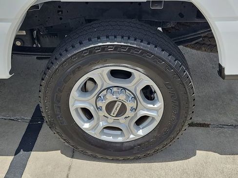 Used 2025 Ford F250 XLT AWD/4WD image 8