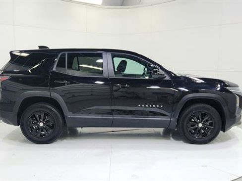 Used 2025 Chevrolet Equinox LT image 9