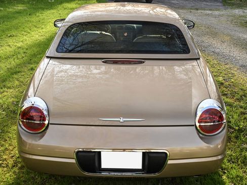 Used 2005 Ford Thunderbird RWD image 78