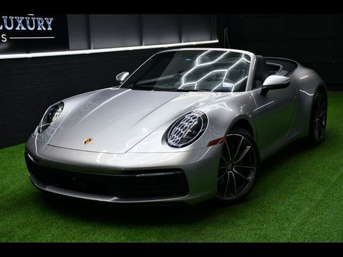 Used 2023 Porsche 911 Carrera image 1