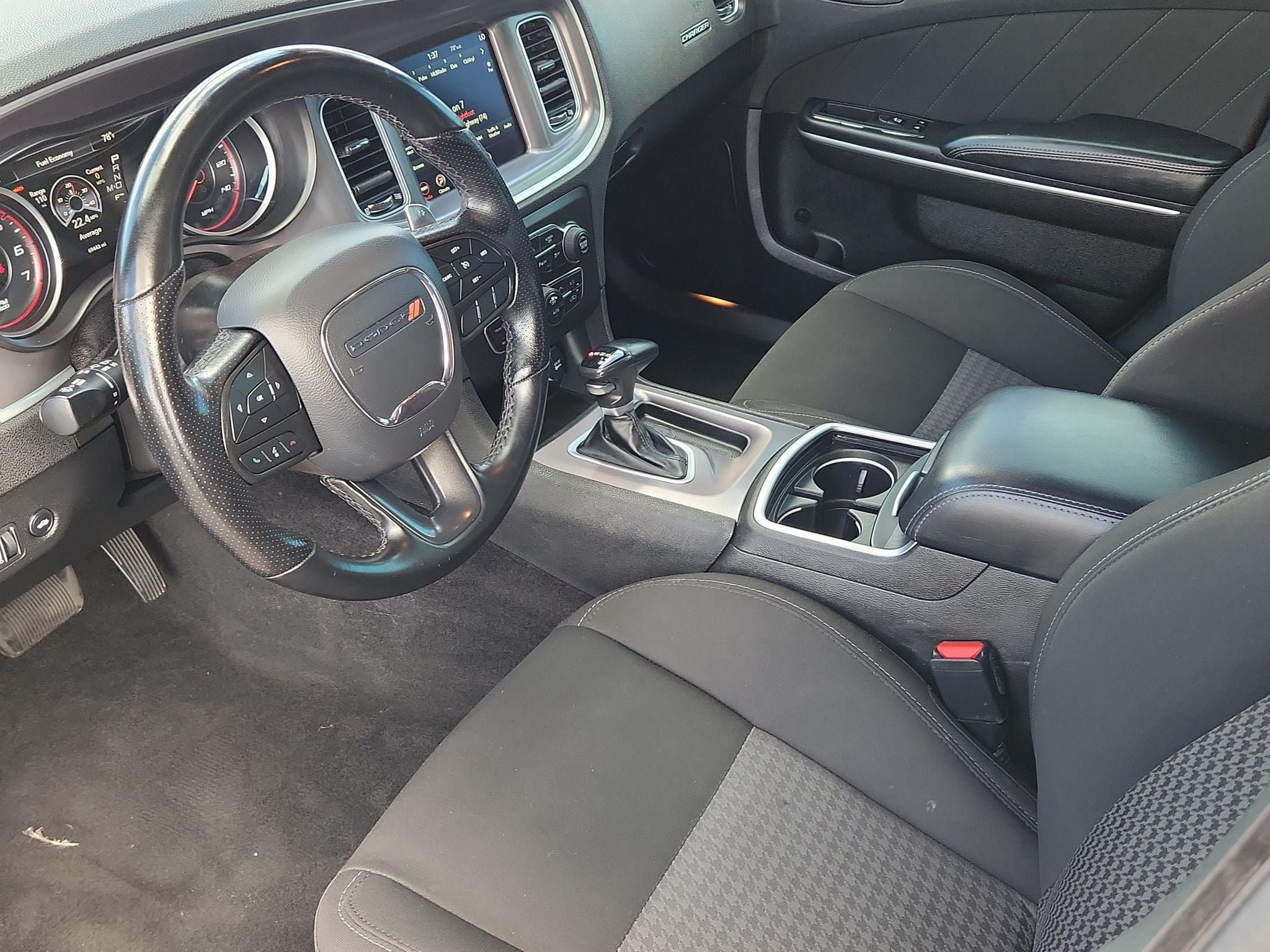 Used 2022 Dodge Charger GT RWD image 7
