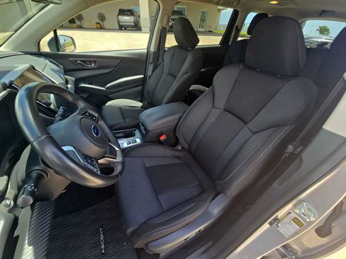 Used 2023 Subaru Ascent Premium w/ Convenience Package AWD/4WD image 14