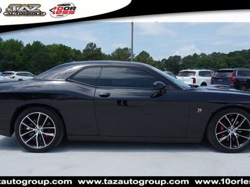 Used 2018 Dodge Challenger R/T Scat Pack RWD image 8