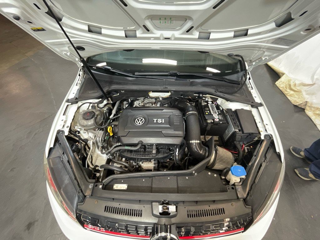 Used 2020 Volkswagen Golf 4-Door FWD image 37