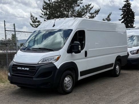 Used 2023 RAM ProMaster 3500 FWD image 1