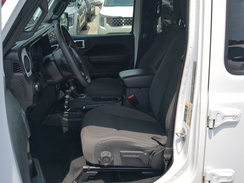 Used 2024 Jeep Wrangler Unlimited Sport AWD/4WD image 12