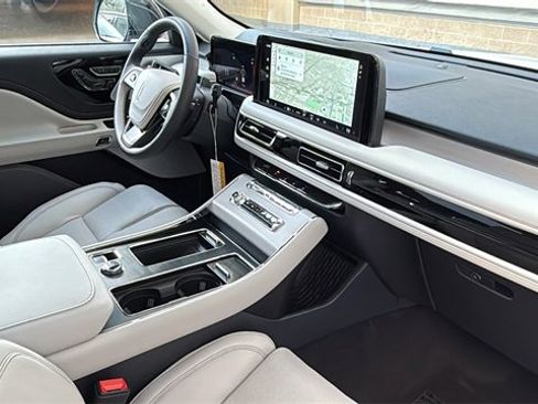 New 2026 Lincoln Aviator Reserve image 5