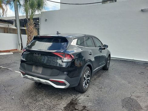 Used 2023 Kia Sportage EX image 11