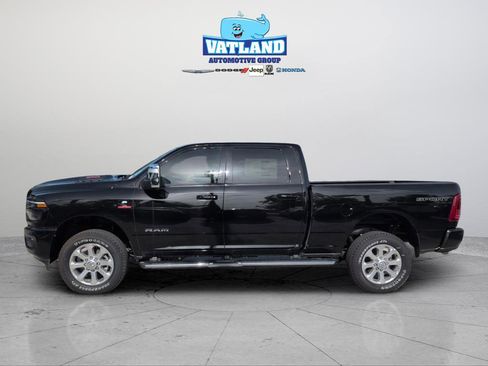 New 2025 RAM 2500 Laramie w/ Sport Appearance Package AWD/4WD image 4