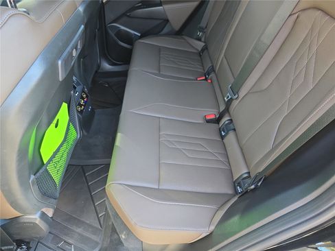 Used 2025 BMW X3 xDrive30i w/ Premium Package image 31