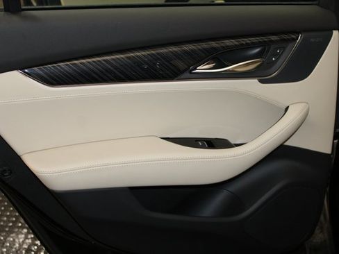 Used 2025 Cadillac CT5 Premium Luxury image 35