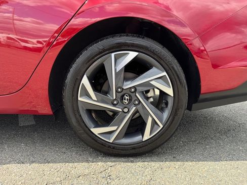 Used 2025 Hyundai Elantra Sport FWD image 44