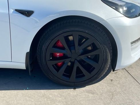 Used 2023 Tesla Model 3 Standard Range image 5