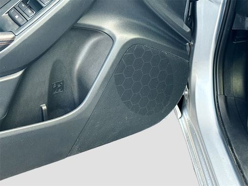 Used 2024 Subaru Impreza 2.0i Sport w/ Popular Package #2 image 18