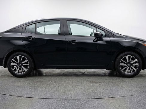 Used 2025 Nissan Versa SV FWD image 11