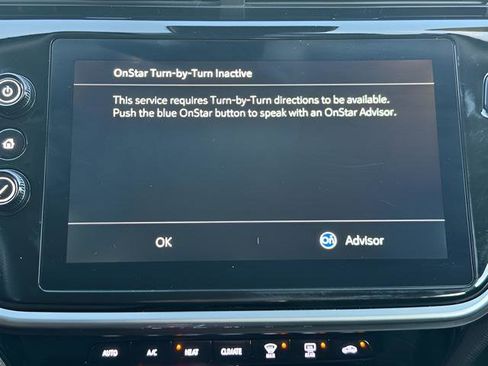 Used 2023 Chevrolet Bolt EUV LT image 17