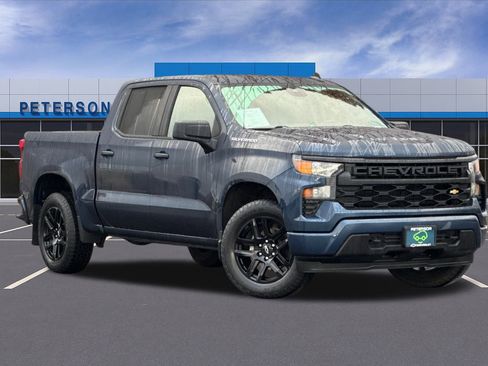 Certified 2022 Chevrolet Silverado 1500 Custom image 2