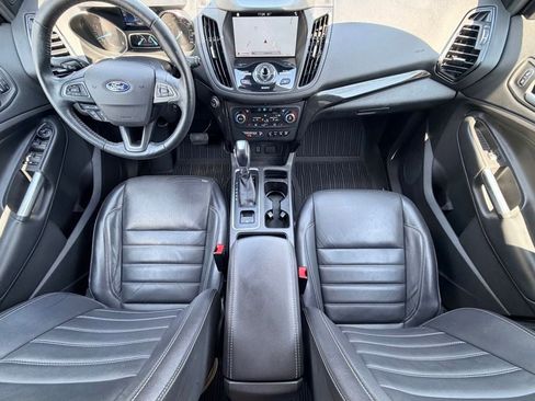 Used 2019 Ford Escape Titanium AWD/4WD image 18