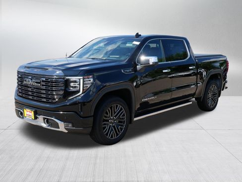 Used 2022 GMC Sierra 1500 Denali Ultimate AWD/4WD image 3