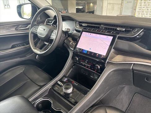 Certified 2024 Jeep Grand Cherokee Limited 4xe image 13