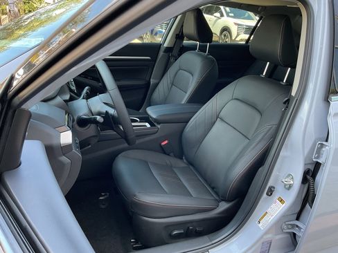 New 2025 Nissan Altima 2.5 SR image 12