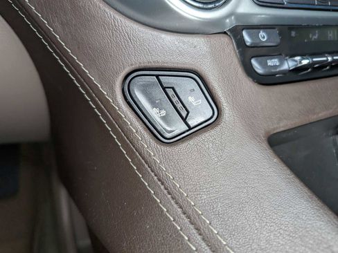 Used 2019 Chevrolet Tahoe LT image 30