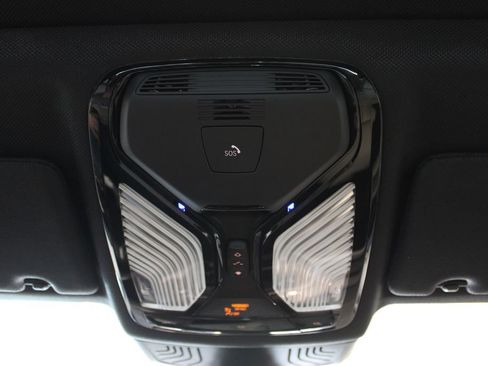 Used 2019 BMW 540i xDrive AWD/4WD image 35