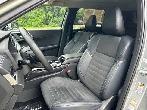 Used 2025 Mitsubishi Outlander SE AWD/4WD image 21