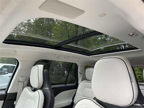 Used 2022 Lincoln Aviator Black Label image 7