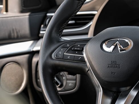 Used 2020 INFINITI QX50 Luxe image 17