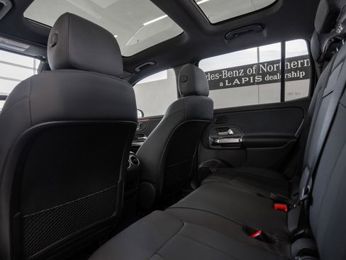 Used 2024 Mercedes-Benz GLB 250 w/ Exclusive Package image 25