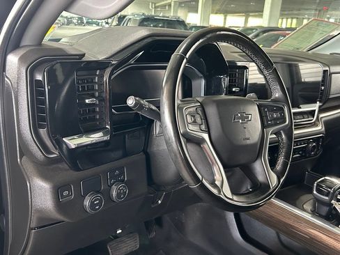 Used 2023 Chevrolet Silverado 1500 RST RWD image 15