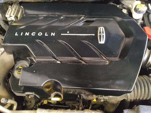 Used 2018 Lincoln MKX Reserve image 30