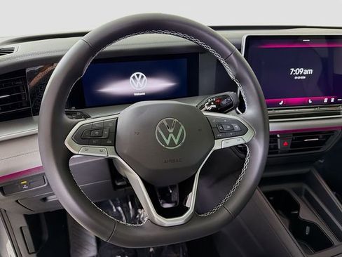 New 2026 Volkswagen Tiguan SE image 12