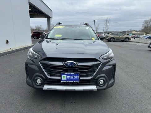 Used 2023 Subaru Outback Limited XT image 2