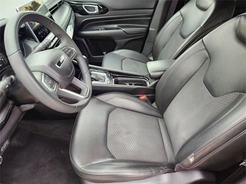 Used 2022 Jeep Compass Altitude image 12