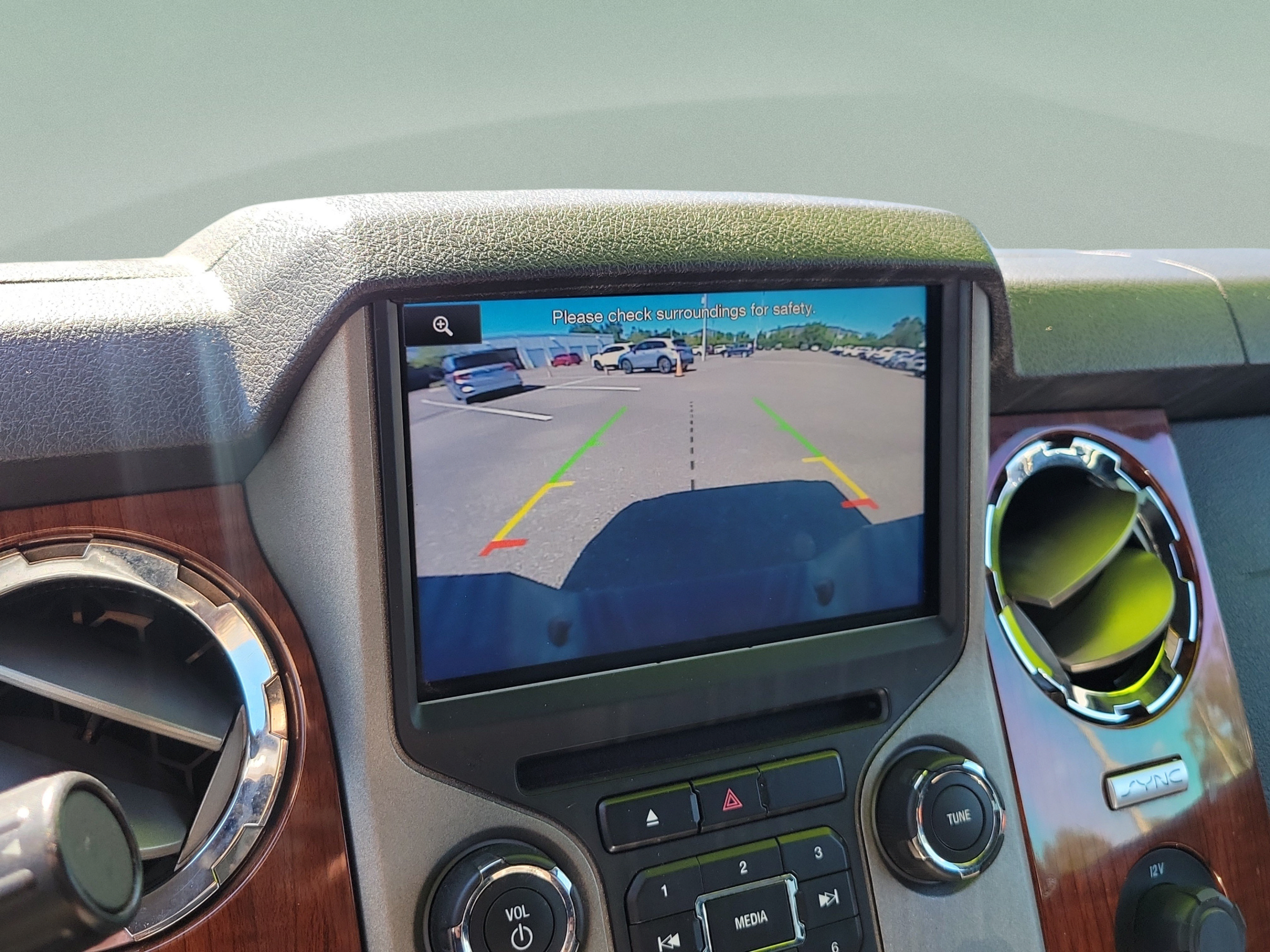 Used 2015 Ford F350 King Ranch w/ FX4 Off-Road Package AWD/4WD image 30