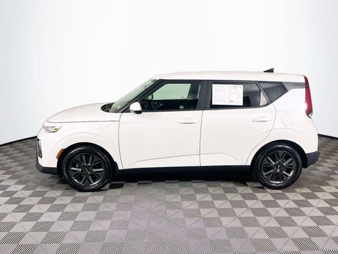 Used 2021 Kia Soul S image 5