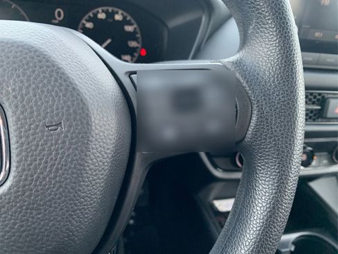 Used 2023 Honda HR-V LX image 26