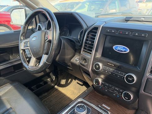 Used 2019 Ford Expedition Platinum AWD/4WD image 8