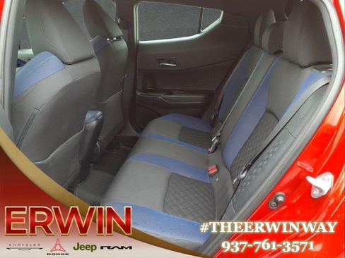 Used 2022 Toyota C-HR XLE FWD image 25