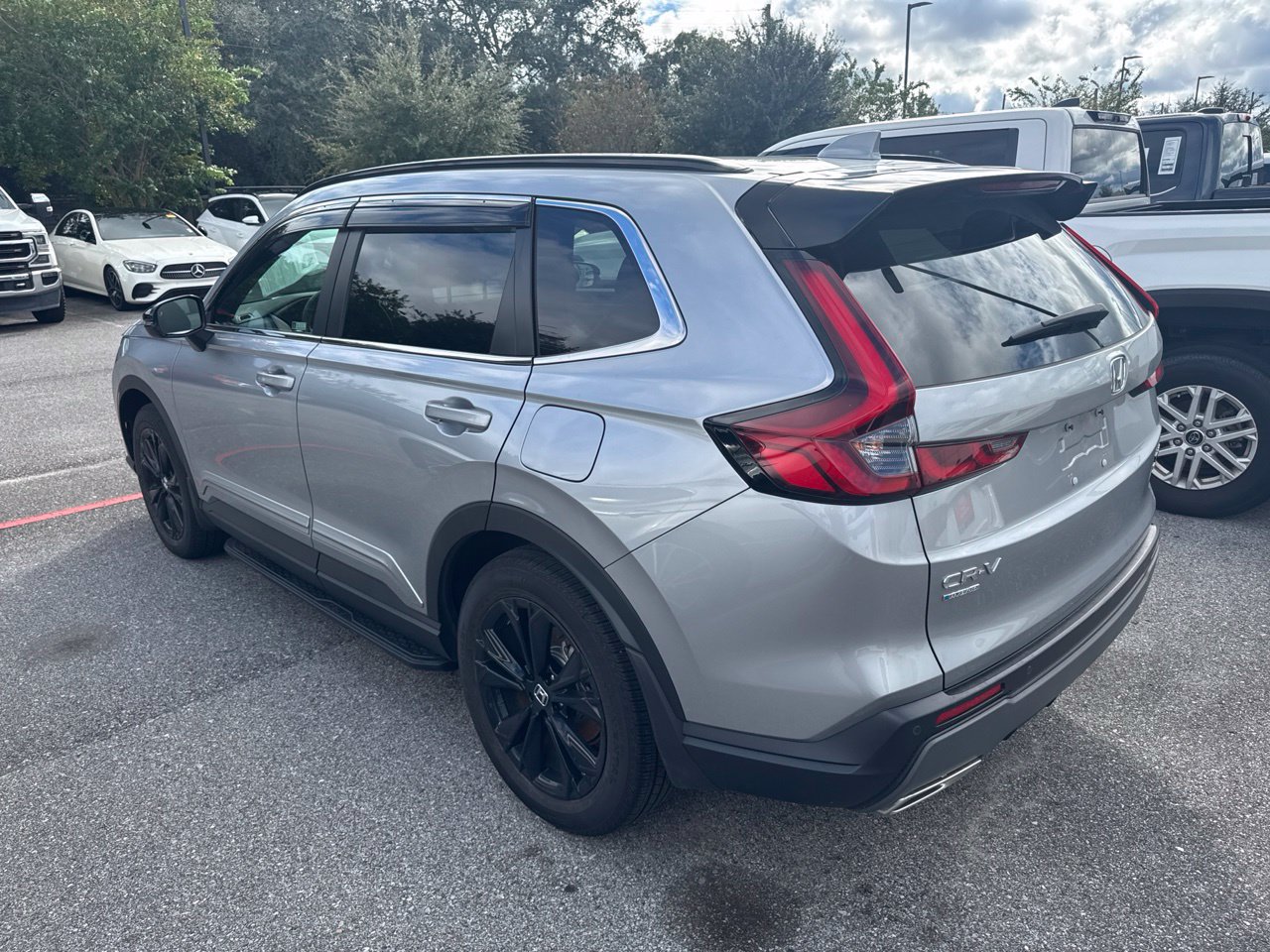 Used 2024 Honda CR-V Sport Touring image 6