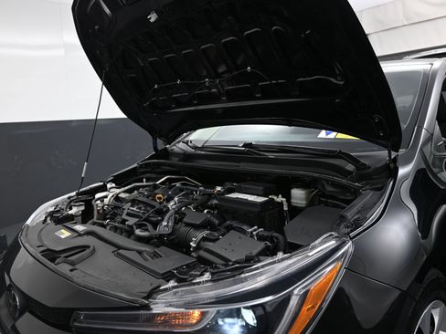 Used 2023 Toyota Corolla LE image 31