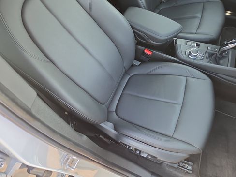 Used 2021 BMW X1 xDrive28i w/ Convenience Package AWD/4WD image 16
