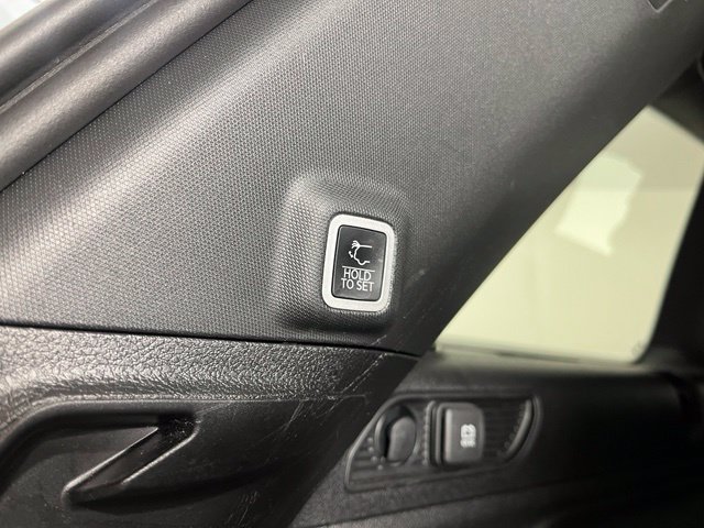 Used 2025 Jeep Grand Cherokee Altitude AWD/4WD image 42
